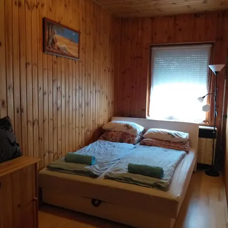 Tavasz Nyaralo Prázdninový dům *