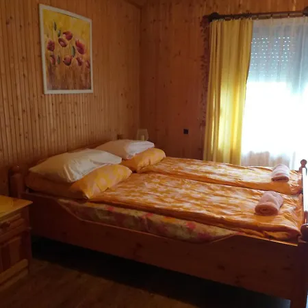Tavasz Nyaralo * Poroszló